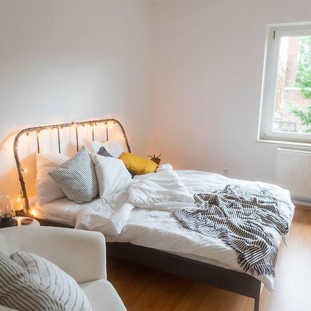 Grosse 3 Zimmer Wohnung Mit Netflix In Zentraler Lage Ерфурт Екстериор снимка